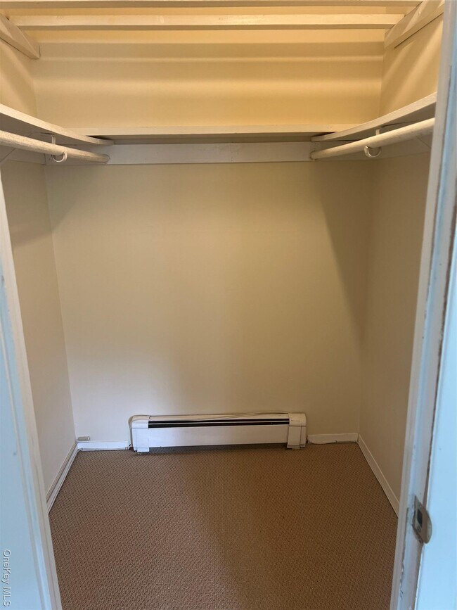 Building Photo - 2 Granada Crescent