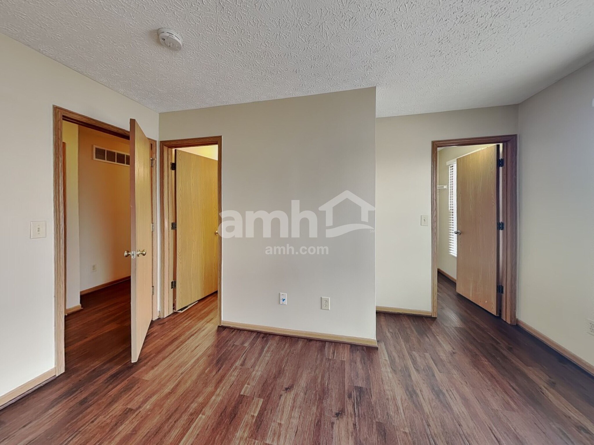 Building Photo - 2356 Maribeth Pl