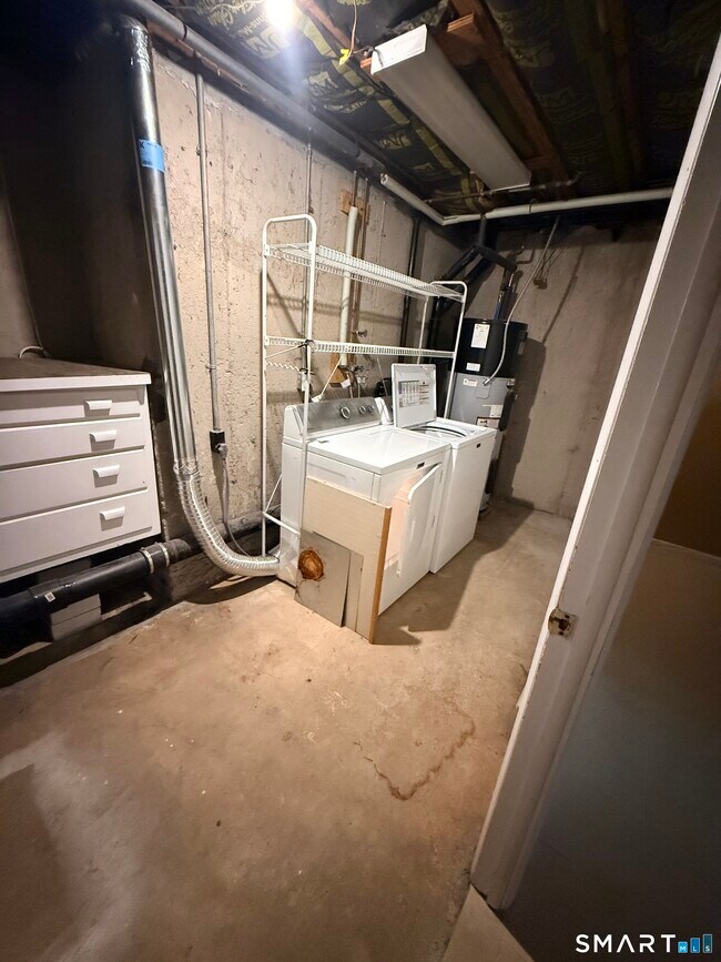 Building Photo - 23 Margo Ct