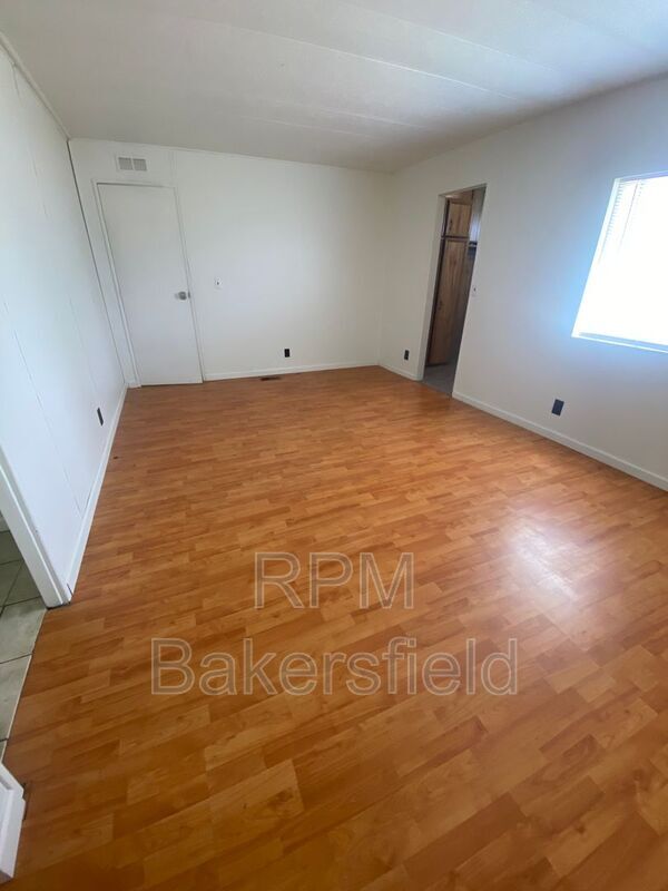 Building Photo - 12604 Ashe Rd