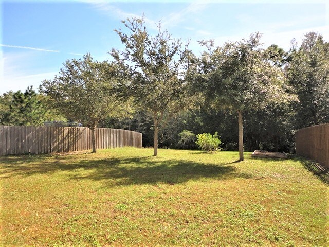 Building Photo - 2050 Harcourt Pl