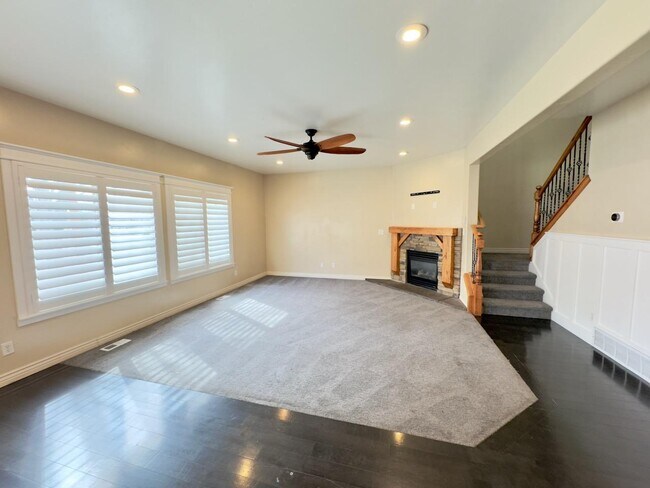 Building Photo - 1078 Cinnamon Ridge Dr