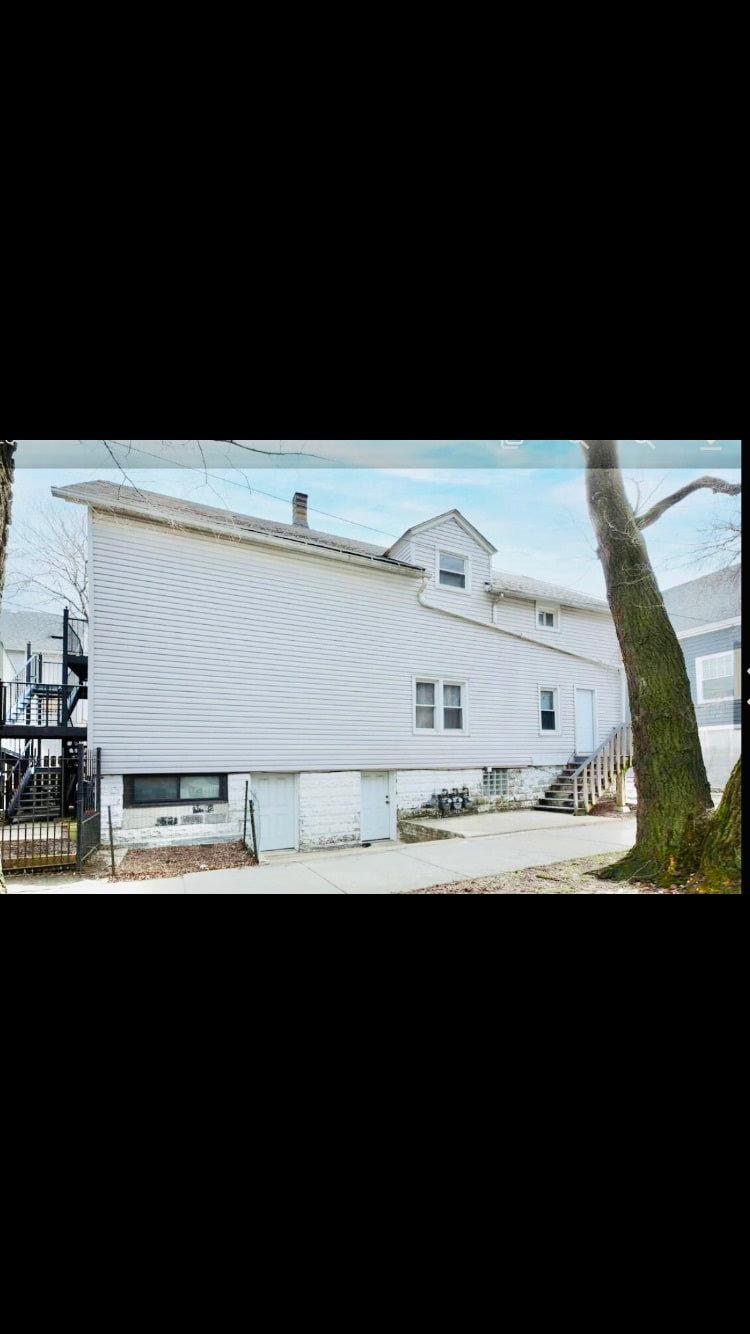 Building Photo - 2659 W Armitage Ave
