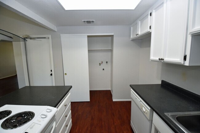 Building Photo - 5902-5902 Bourbon Dr