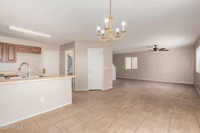 Building Photo - 6381 E Lush Vista View