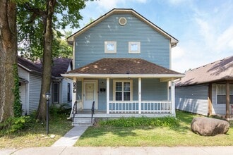 Building Photo - 936 Camp St