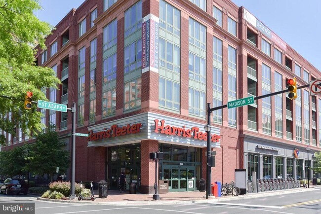 Building Photo - 925 N Fairfax St
