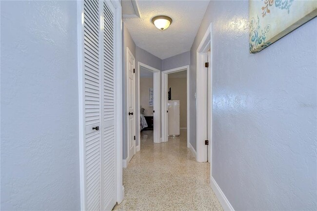 Building Photo - 5635 24th Ave N