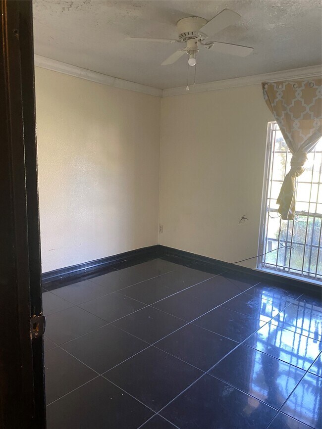 Building Photo - 15335 Buckle Ln