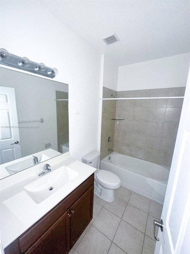 Building Photo - 11958 SW 151 Ave