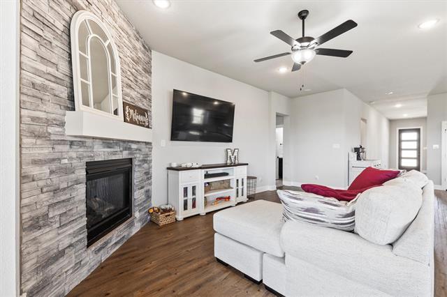 Building Photo - 3817 Stonewood Dr