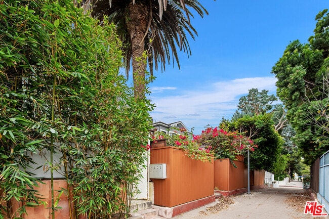 Building Photo - 110 Dudley Ave