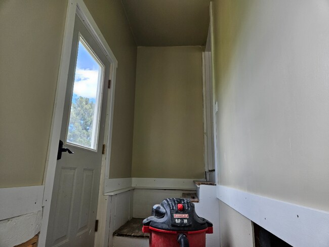 Building Photo - 1011 S Cottage Grove