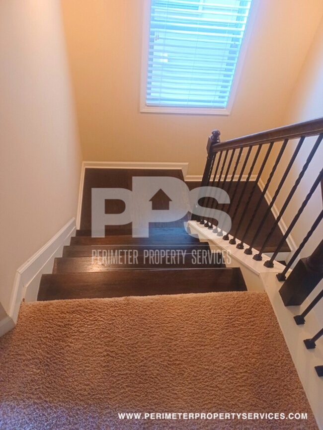 Building Photo - Dream house!! Come see it today!!