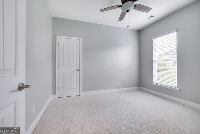 Building Photo - 37 Scarlet Maple Ln