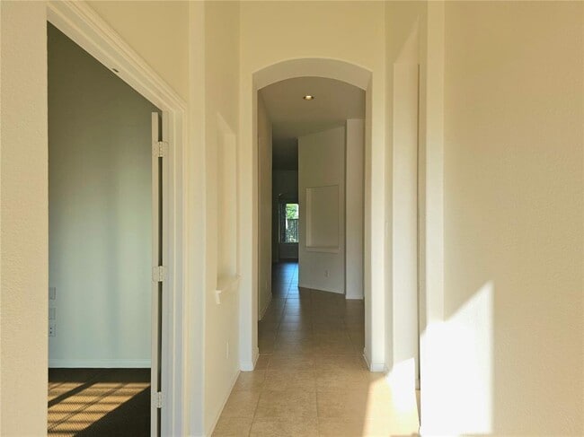 Building Photo - 22106 Flashing Ridge Dr