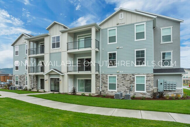 Building Photo - 1128 S 820 E