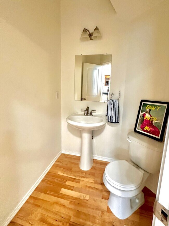 Building Photo - Spacious 4-Bedroom Home with Modern Comforts in Spanaway, WA