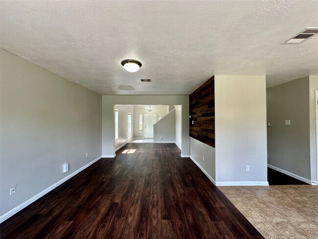 Building Photo - 8607 Heather Bluff Ct