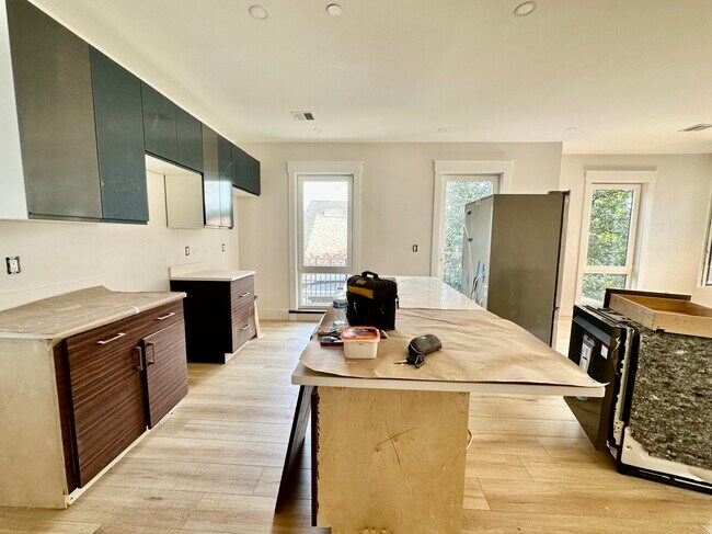 Primary Photo - 99 Mount Pleasant Ave