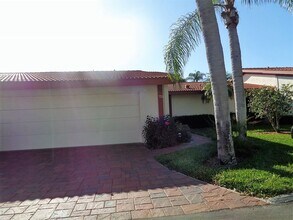 Building Photo - Nokomis/Osprey Area -- Close to beautiful ...