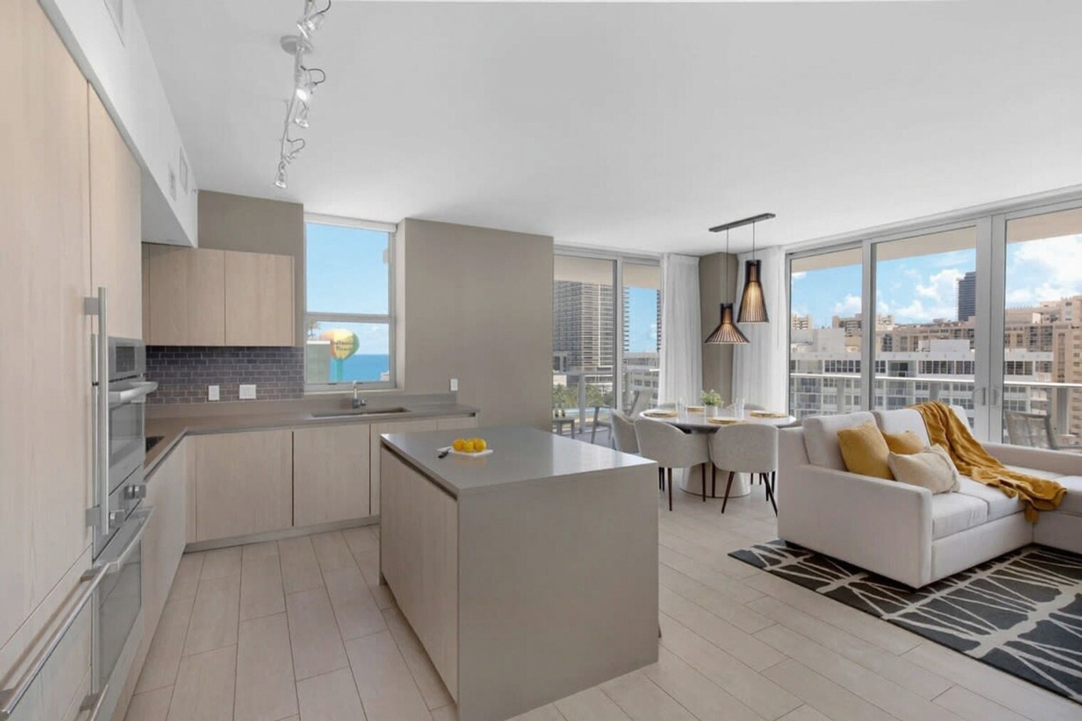 Building Photo - 4010 S Ocean Dr