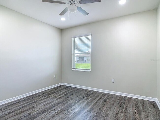 Building Photo - 3975 Silverstream Terrace