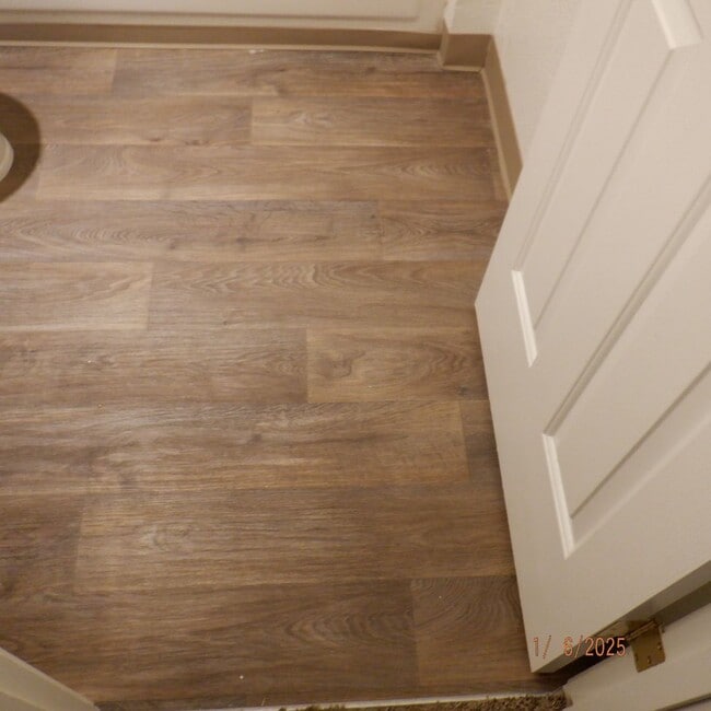 Building Photo - 83-3-2