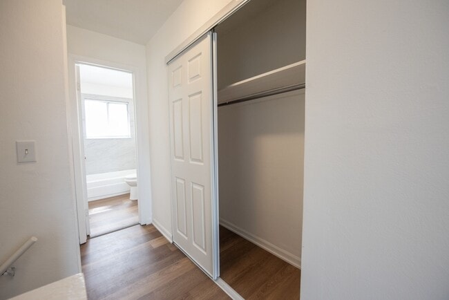 Building Photo - 3012 Larkmoor St