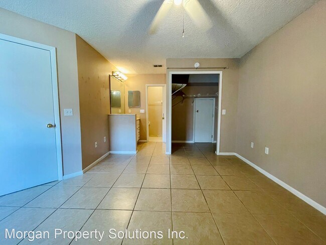 Building Photo - 3 br, 3 bath House - 3000 S. Semoran Blvd. #6