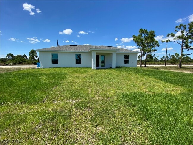 Building Photo - 1906 Jacaranda Pkwy W