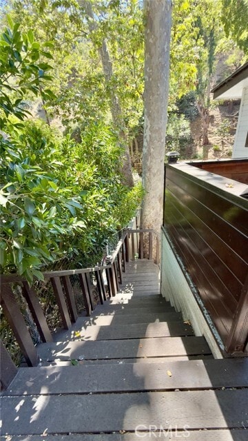 Building Photo - 1216 N Beverly Glen Blvd