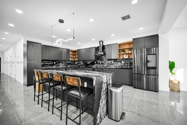 Building Photo - 112 NW 53rd St