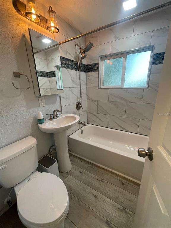 Building Photo - 3485 Adrian Ave