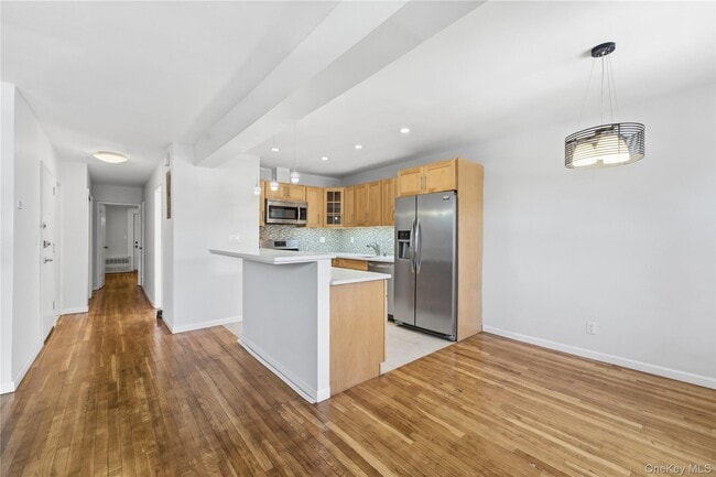 Building Photo - 59-17 Kissena Blvd