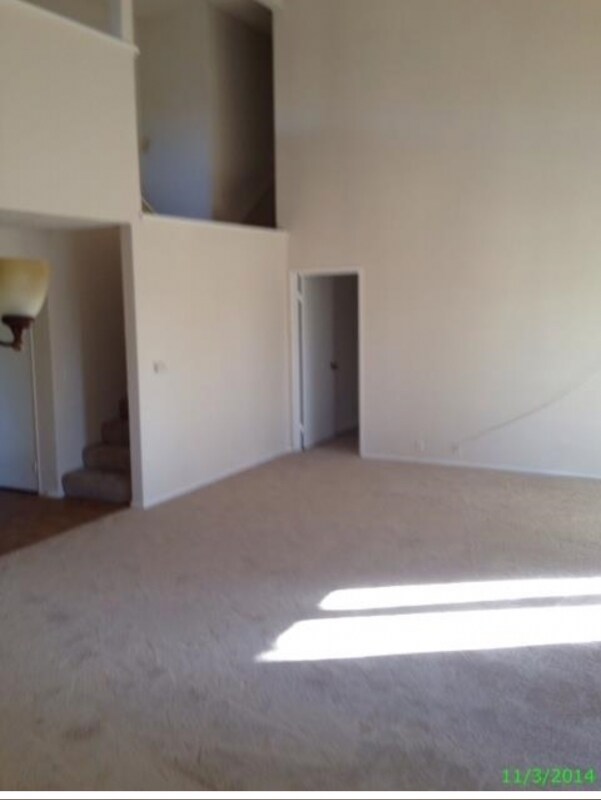 Building Photo - 2533 Navarra Dr