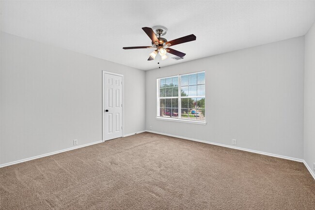 Building Photo - 14934 Sugar Falls Ct
