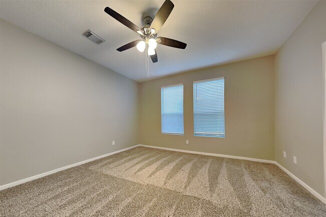Building Photo - 12115 Carriage Oak Cir