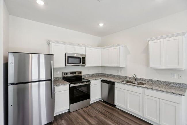 Building Photo - Fantastic 3bd/2.5ba home! Let yourself in!