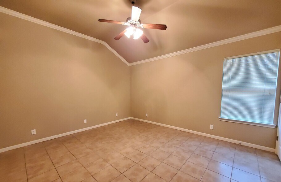 Building Photo - 1306 Powder River Dr