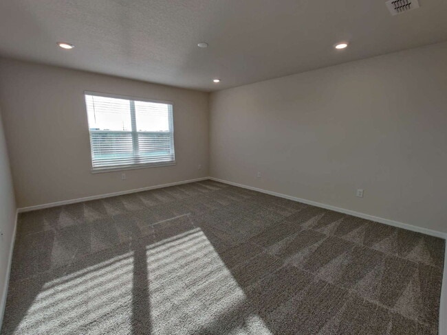 Building Photo - 5389 Elmview Xing