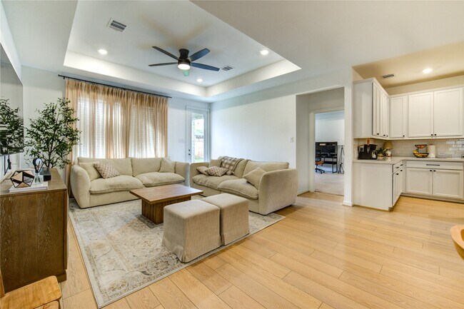 Building Photo - 9727 Arrigoni Creek Dr