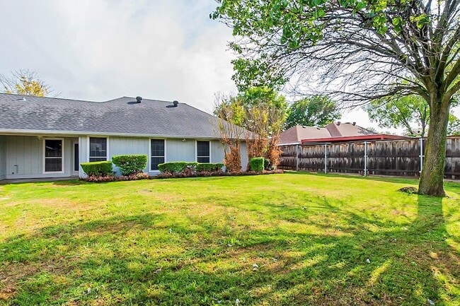 Building Photo - 4415 Haverhill Ln