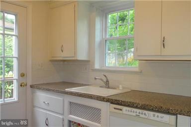 Building Photo - 3305 Camalier Dr
