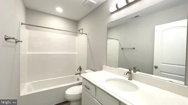 Building Photo - 31 W Duck St