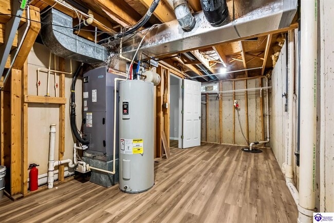 Building Photo - 215 Darrell Dr