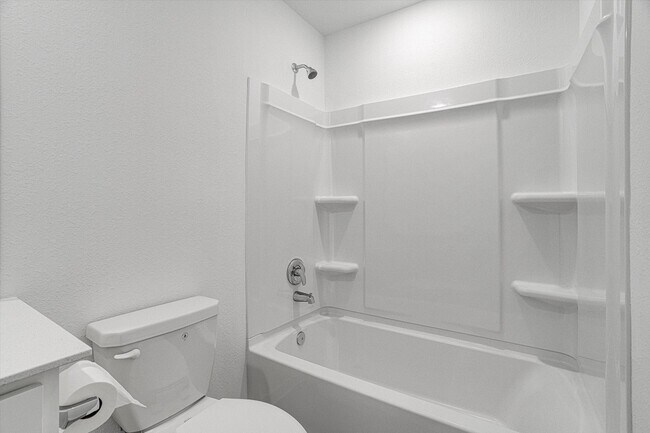 Building Photo - 390 LUCIA Way