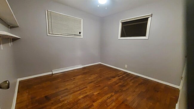 Building Photo - 3929 Larchmont St