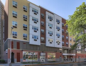 Building Photo - Horizon Heights