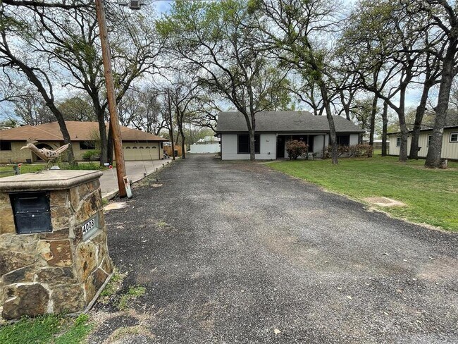 Building Photo - 4008 Pueblo Ct